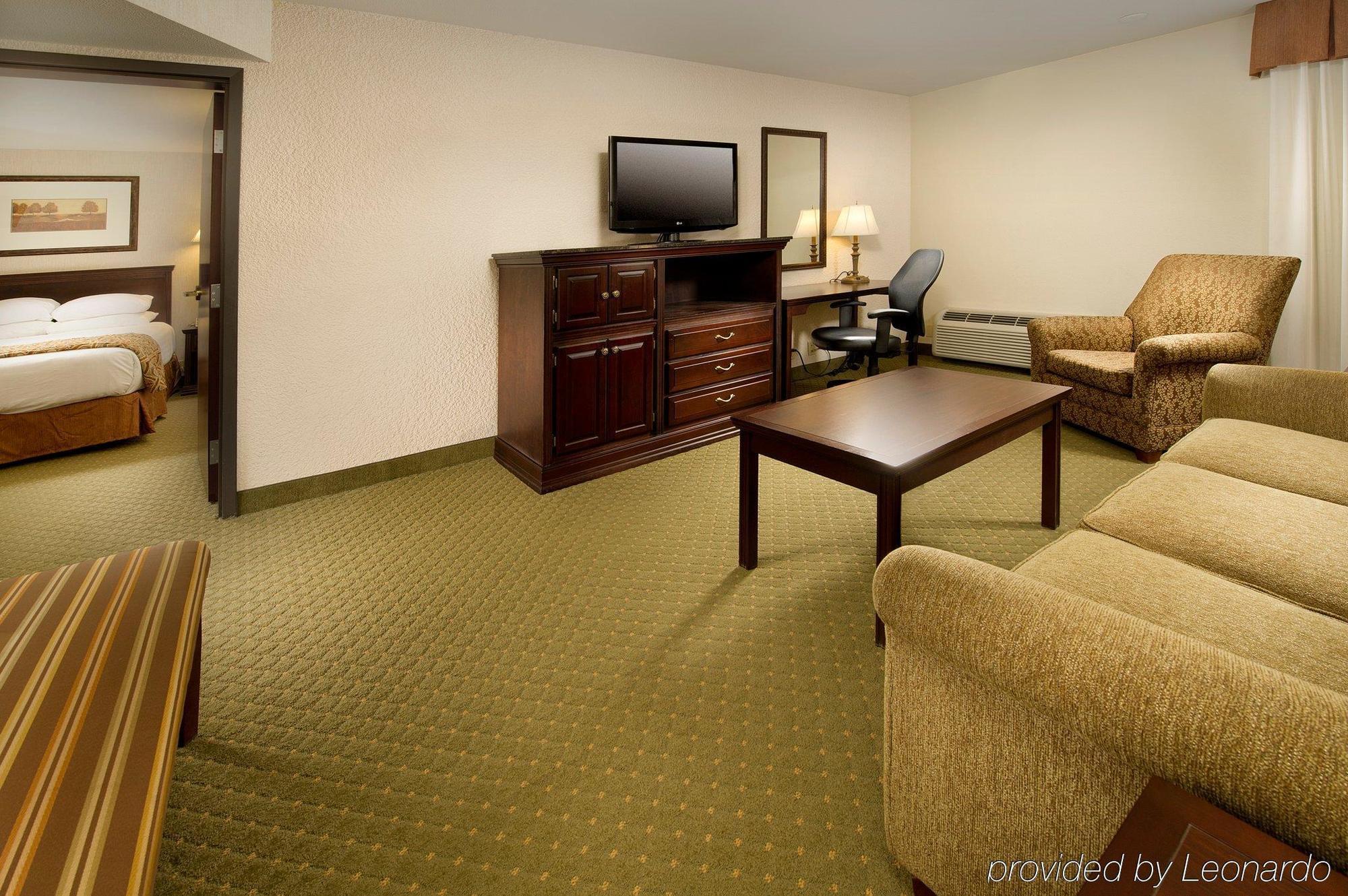 Drury Inn & Suites Greensboro Zewnętrze zdjęcie